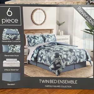 Brand New 6 Piece Bedding Fairfield square collection